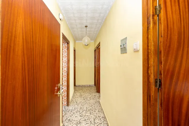 ¡Oportunidad en Lanjarón! Piso con balcón y un gran potencia - foto 5