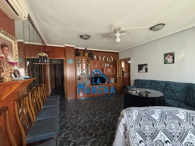 *200.000€* INMOBILIARIA LA MANCHA VENDE PISO ZONA CANAL Mª C - foto 2