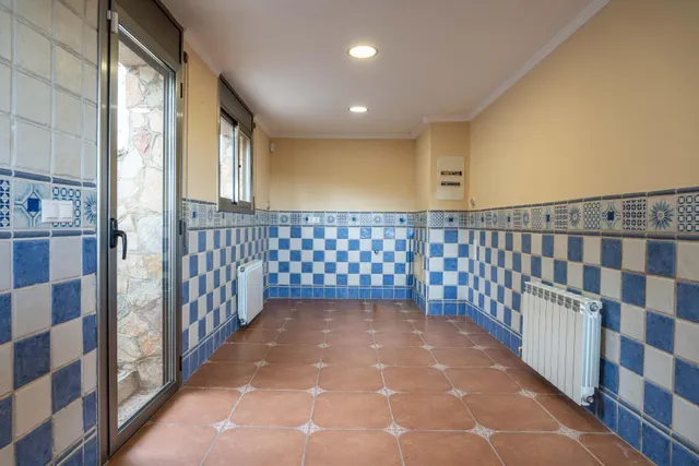 Casa con piscina y vistas a la montaña en Mas Borràs — 16