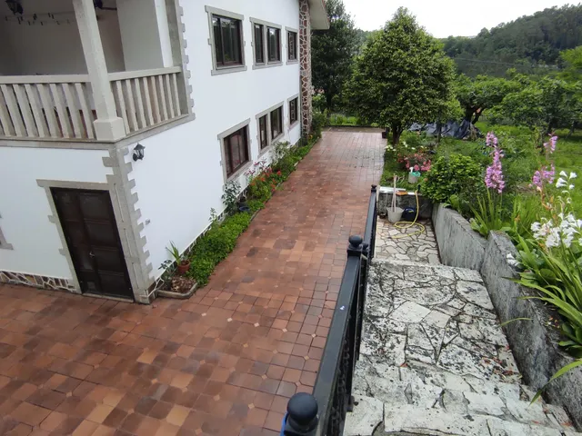 CASA EN VENTA CON AMPLIA FINCA — 12