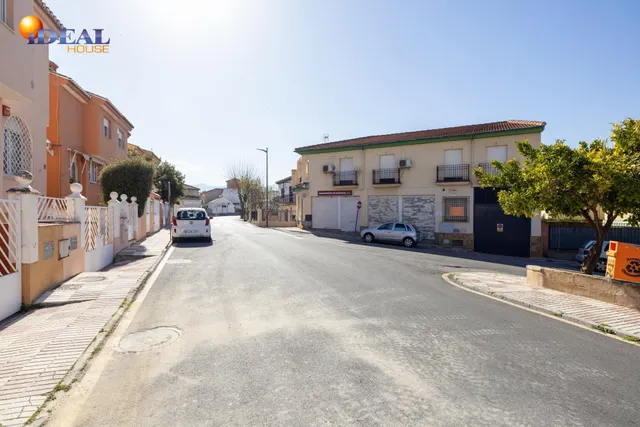 Local de 130 m2, diafano en Gojar, cerca del centro, en zona residencial con mucho paso de vehiculos — 20