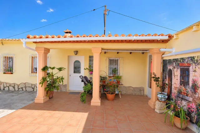 Descubre esta impresionante villa reformada ubicada cerca de - foto 4