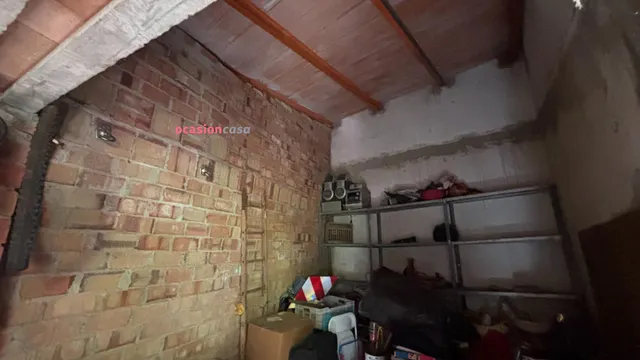CASA CON PATIO Y TERRAZA A LA VENTA — 17