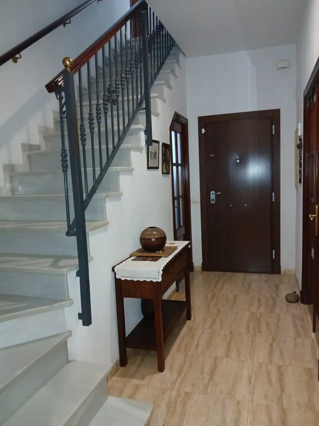 VIVIENDA INDEPENDIENTE CON TERRENO — 43
