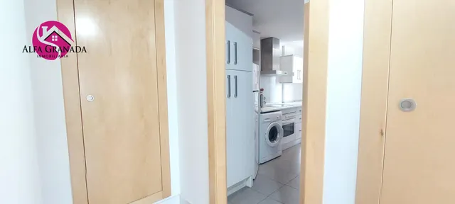 Apartamento amueblado en zona Campus de la Salud, urbanización privada — 5