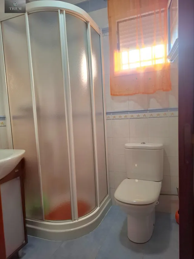 Fantástico chalet en villa argaz, junto al cc serrallo plaza — 40