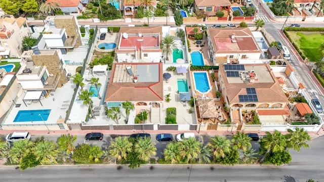 Casa 3 habitaciones 216m² en venta - Punta Prima — 42