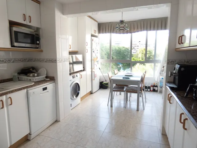 ¡Tu Refugio Exclusivo en Playa de San Juan, Alicante! 🌊🏖️ — 19