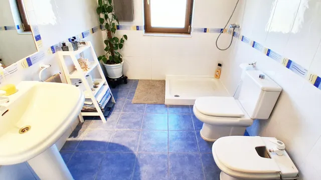 Urbis te ofrece un chalet en venta en Ciudad Rodrigo, Salamanca. — 43