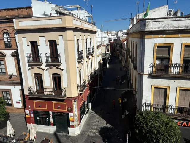 EDIFICIO EN VENTA EN PLENA CALLE SAN JACINTO. — 15