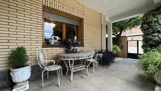 Casa independiente en la almunia de doña — 13