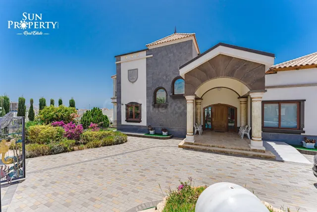VILLA DE LUJO EN COSTA ADEJE - LA CALETA - foto 3