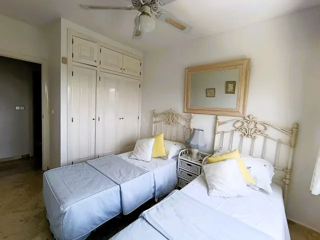 ¡Gran Oportunidad! Villa de Ensueño a Solo 635.000 € en Orihuela Costa — 47