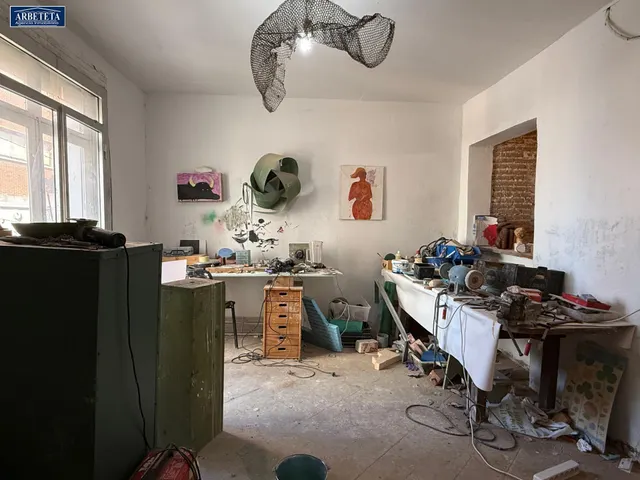 INMOBILIARIA ARBETETA VENDE EDIFICIO PARA REFORMAR EN PLENO CENTRO DE GUADALAJARA. — 43