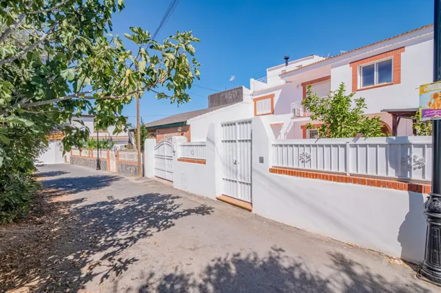 CASA EN OGIJARES — 4