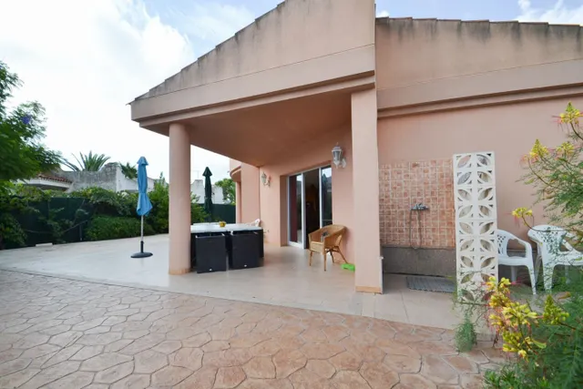 Villa con piscina privada en la playa de Riumar — 40