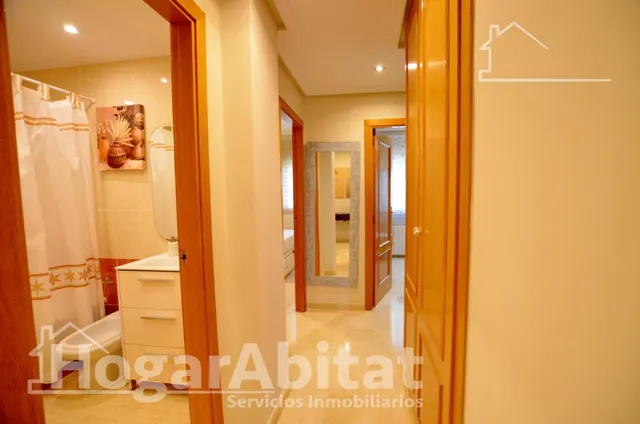 EN RESIDENCIAL CON PISCINA Y GARAJE CERCA DEL MAR — 38