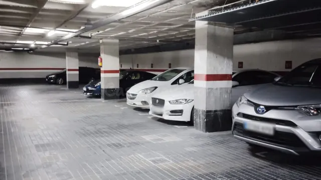Parking de moto 2m² en alquiler - Sant Gervasi - Galvany - foto 3