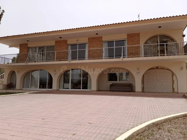 Villa 4 habitaciones 337m² en venta - Zona Sierra Helada - foto 5