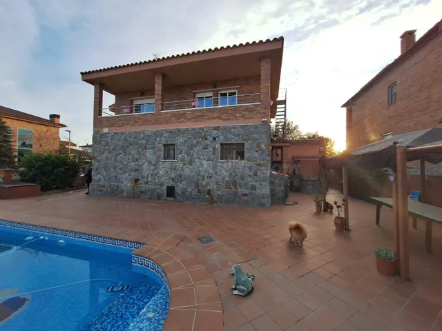 FANTÁSTICA CASA DE 4 VIENTOS CON PISCINA PRIVADA - foto 2