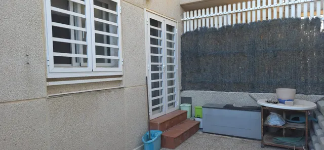 Vive frente al mar en este exclusivo piso en la Playa de Muchavista. — 16