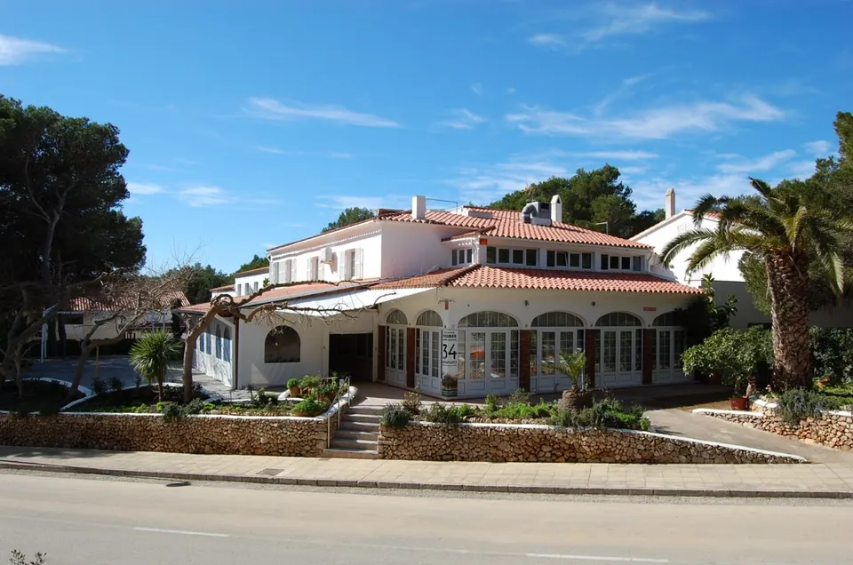 M-6570 Edificación en Son Parc (vivienda y restaurante)