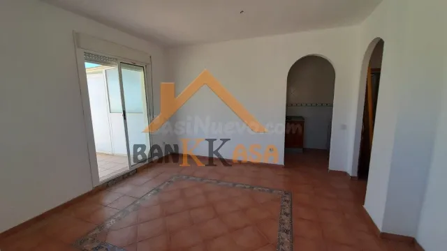 SE VENDE ÁTICO EN EL EJIDO ZONA LOMA DE LA MEZQUITA - foto 2