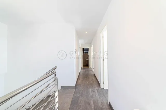 CASA EN PRIMERA LINEA DE MAR — 32
