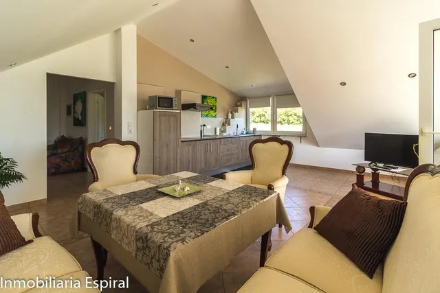 Impresionante Chalet en Abegondo con Vistas al Valle . — 42