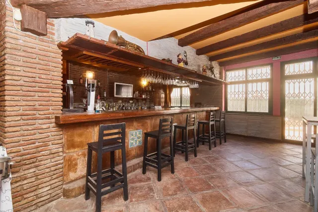 Marbesa - Local Restaurante con 417,70M2, Terraza 56m, 2 Bañ - foto 4
