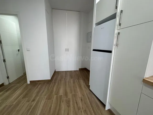 Apartamento totalmente reformado con piscina comunitaria — 3