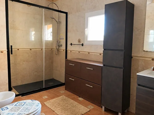 Casa con terreno 2 casas más y piscina privada. — 44