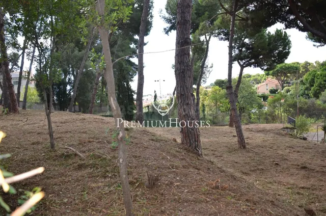 Terreno en el centro de Alella - Costa Bcn - foto 2