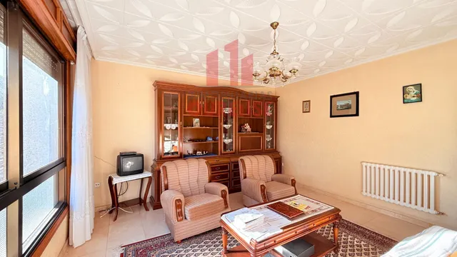 CASA TRADICIONAL DE PIEDRA CON GRAN PARCELA Y ANEXOS EN ABAVIDES (OURENSE) — 18