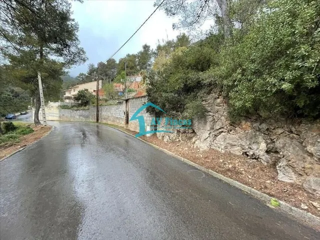 TERRENO URBANO EN VALLIRANA (Barcelona). — 4