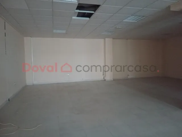 LOCAL EN TORRENTE BALLESTER — 4