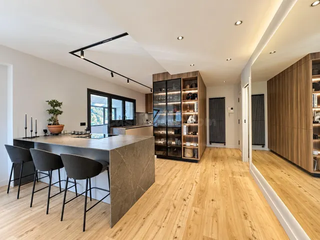 Exclusivo ático dúplex totalmente reformado y listo para ent