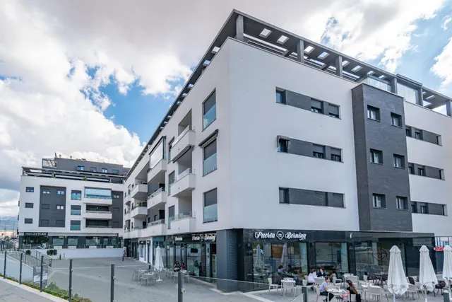 Exclusiva vivienda en Residencial Nevada — Urbanización de lujo junto al Centro Comercial Nevada — 16