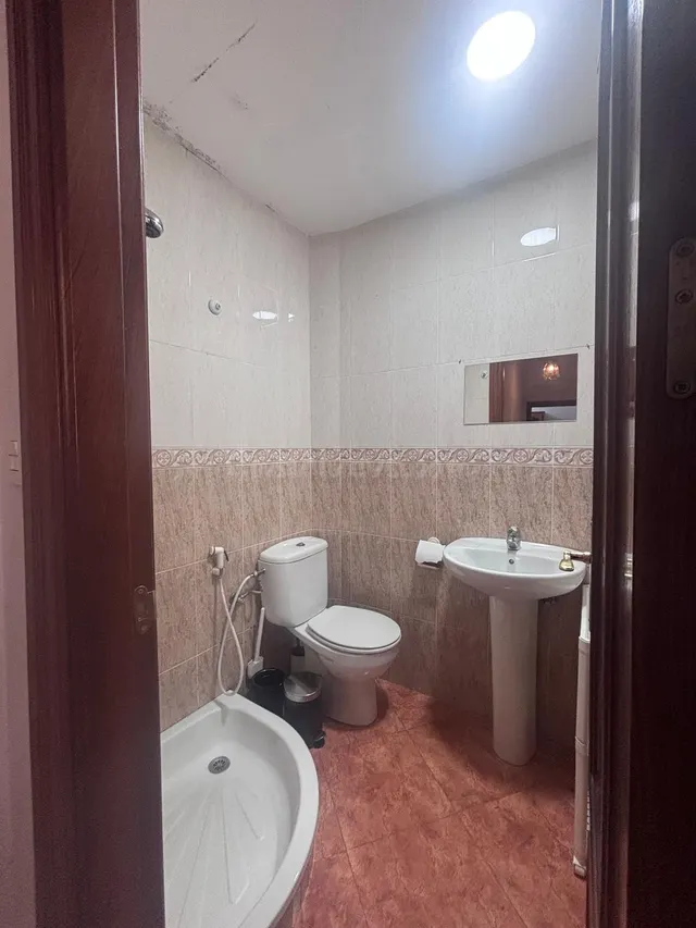 ¡Piso para Estudiantes en el Corazón de Granada! €650/mes - foto 3