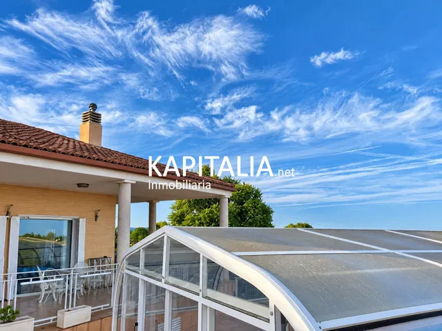 Chalet en VENTA en San Cristóbal, Alberic, con piscina privada cubierta, jardín y parcela de más de 1.000 m2 — 11