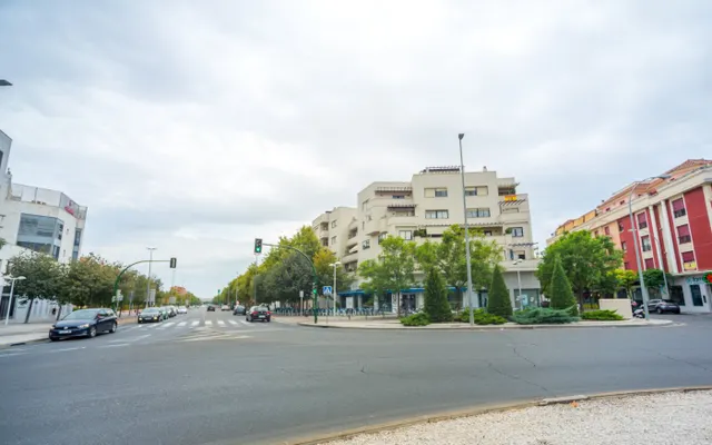 PLAZA DE APARCAMIENTO EN AVENIDA CAÑITO BAZÁN — 21