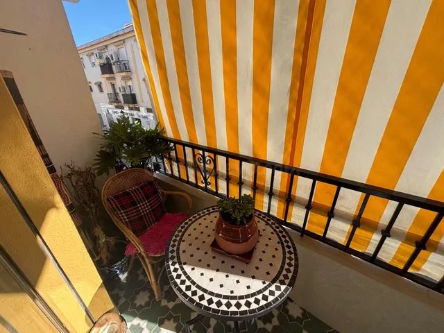 Bonito y coqueto piso en alquiler en La Zubia – Ideal para f - foto 3