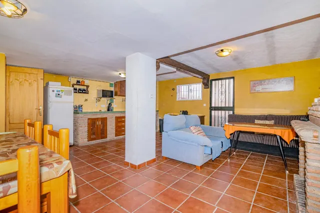 Preciosa casa en Cullar Vega — 46