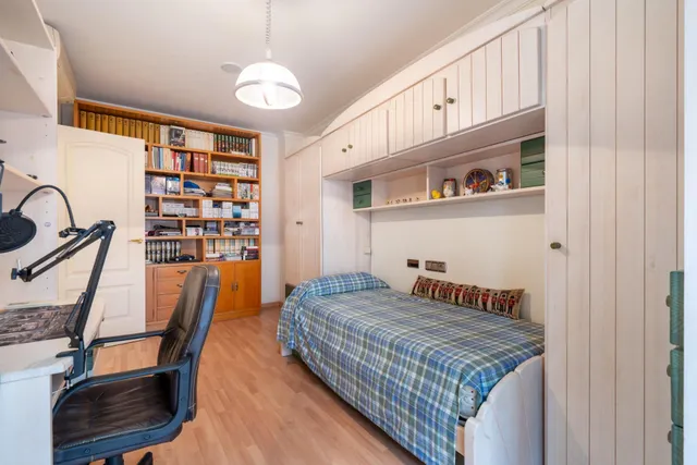 UNA CASA CON ALMA EN EL CORAZÓN DE ALMERÍA: 278 m2 Y DOS TERRAZAS PARA DISFRUTAR — 39
