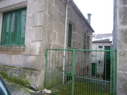 SE VENDE CASA PRINCIPAL Y DE INVITADOS EN PARCELA CERRADA DE 240M — 4