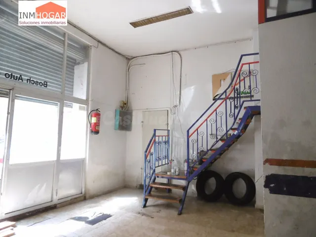 ALQUILER DE LOCAL COMERCIAL EN AVILA, ZONA NORTE - foto 2