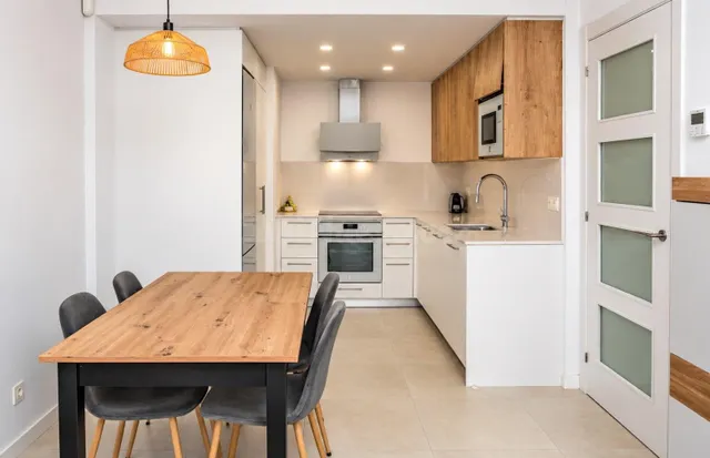 VIVIENDA OBRA NUEVA ACABADA JUNTO PLAZA DE LA VILA — 3