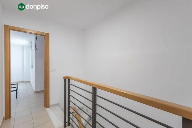 LUMINOSO DÚPLEX EN LÁCHAR — 9