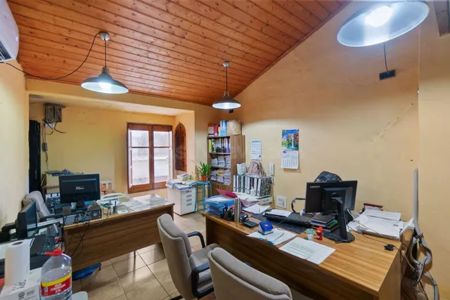 Local comercial 263m² en venta - Paseo maritimo - foto 5