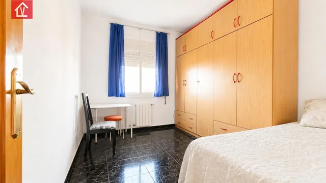 Piso exterior y soleado con ascensor y balcón en zona Espronceda — 16